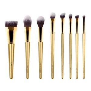 LUXIE makeup brush set with red velvet case